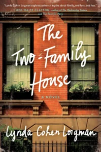 Featured image for Resumen de "La casa de las dos familias" por Lynda Cohen Loigman