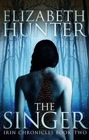 Featured image for Resumen de "The Singer" por Elizabeth Hunter