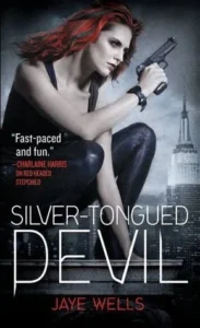 Featured image for Resumen de "Silver-Tongued Devil" por Jaye Wells