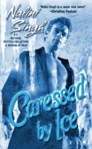 Featured image for Resumen de "Acariciado por el hielo" por Nalini Singh