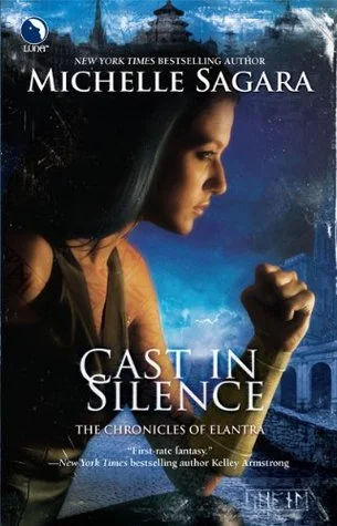 Featured image for Resumen de "Castigo en silencio" por Michelle Sagara