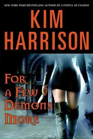Featured image for Resumen de 'Por unos pocos demonios más' por Kim Harrison
