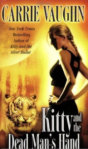 Featured image for Resumen de "Kitty y la mano del muerto" por Carrie Vaughn