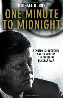 Featured image for Resumen de 'Un minuto para la medianoche' por Michael Dobbs