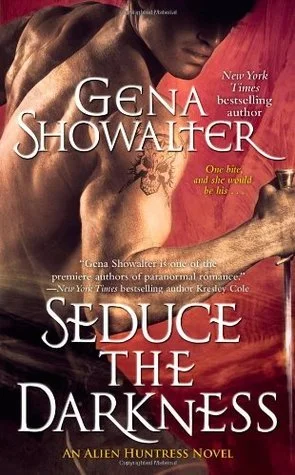 Featured image for Resumen de 'Seduce the Darkness' por Gena Showalter