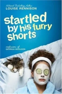 Featured image for Resumen de "Confesiones de Georgia Nicolson #7: Sorprendida por sus pantalones peludos" por Louise Rennison