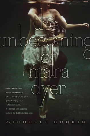 Featured image for Resumen de "La deshonra de Mara Dyer" por Michelle Hodkin