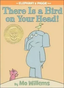 Featured image for Resumen de "¡Hay un pájaro en tu cabeza!" por Mo Willems