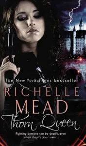 Featured image for Resumen de "Reina Espina" por Richelle Mead
