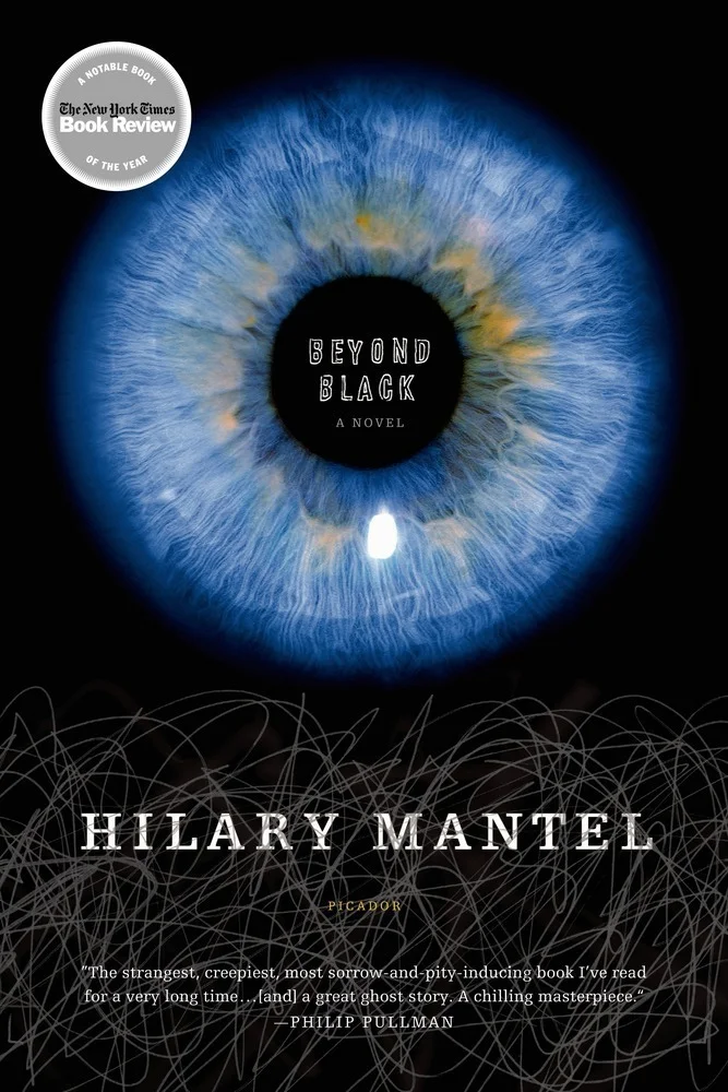 Featured image for Resumen de 'Más allá de lo negro' por Hilary Mantel