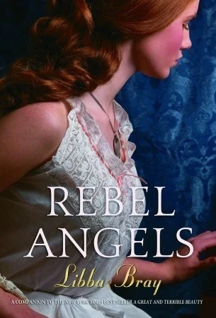Featured image for Resumen de "Ángeles Rebeldes" por Libba Bray