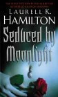 Featured image for Resumen de 'Seductora de la luna' por Laurell K. Hamilton