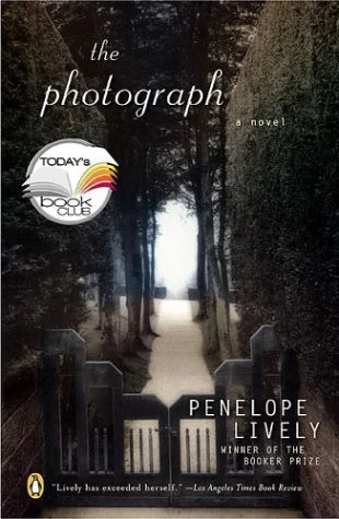 Featured image for Resumen de "La fotografía" por Penelope Lively